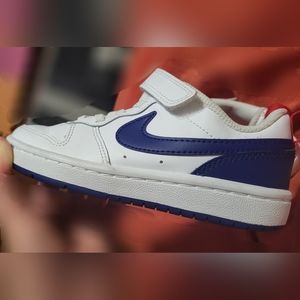 Nike Court Borough Low 2 White Shoes Sneakers Youth Boys Size 12C